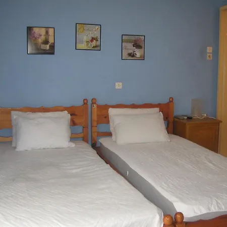Natassa Apartment *